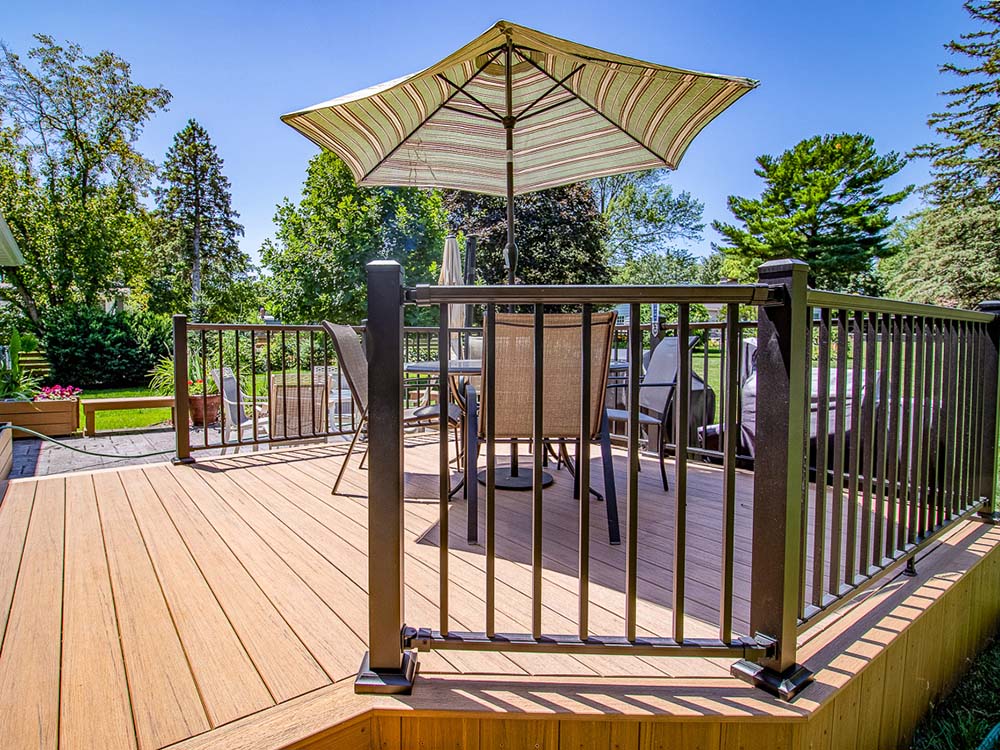 Photo of a custom deck from a Cedar Valley Iowa Deck Company